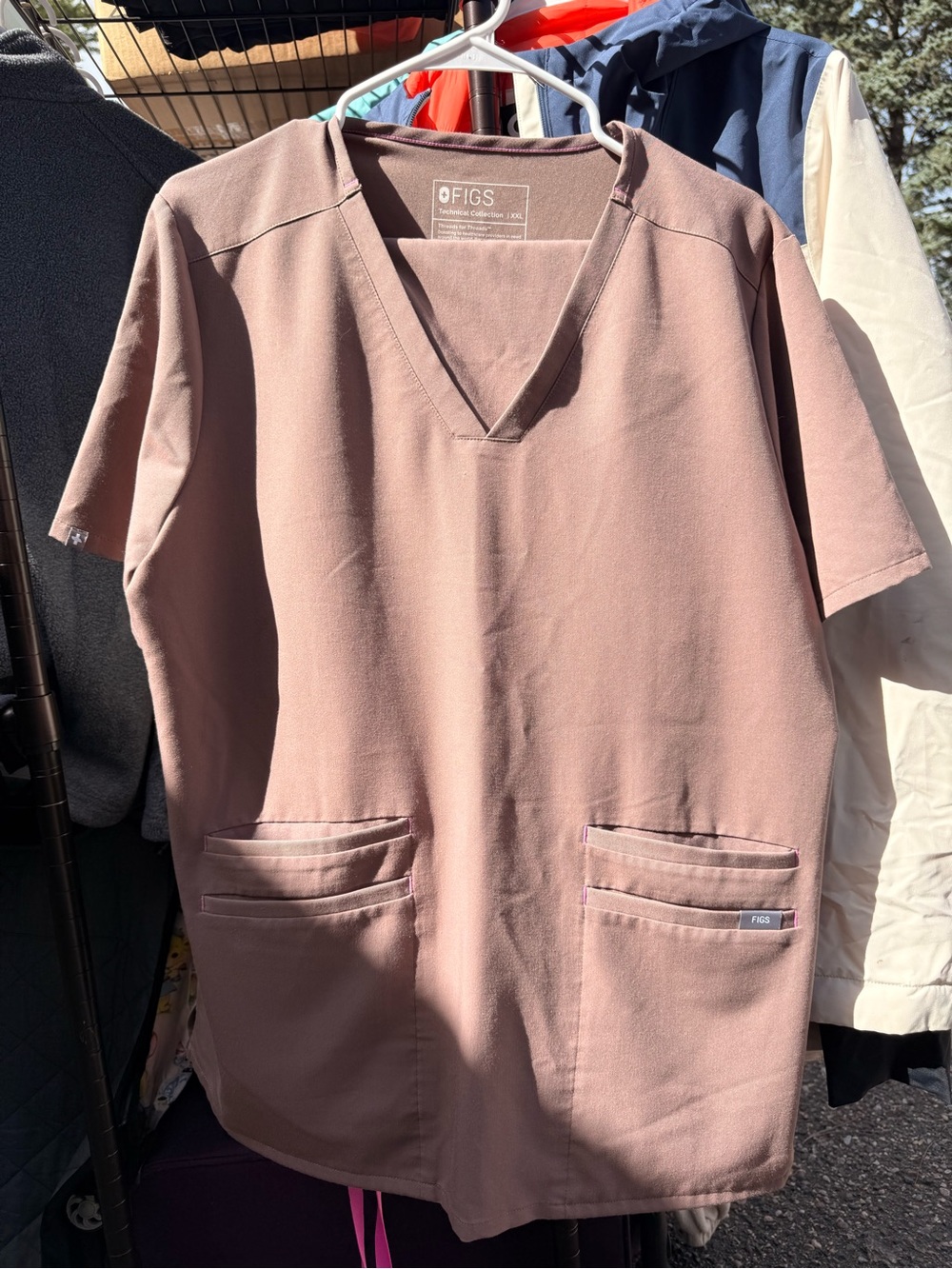 FIGS Women’s V-Neck Scrub Set in Smokey taupe